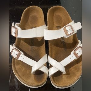 Birkenstock Mayara Girls size 32